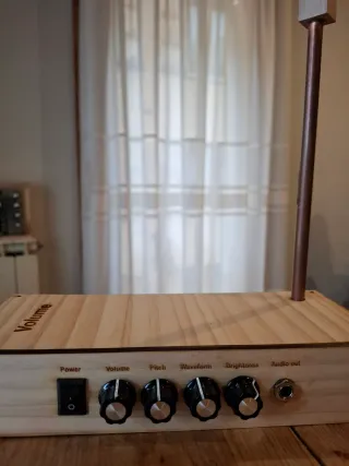 Theremin Analógico Madera (Heterodino VCF)