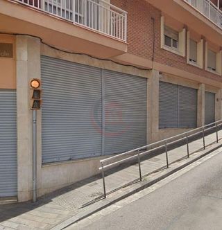 Local comercial en alquiler en El Raval - Safaretjos en Santa Coloma de Gramanet