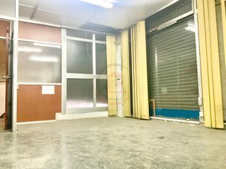Local comercial en alquiler en El Raval - Safaretjos en Santa Coloma de Gramanet