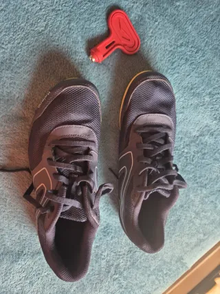 Zapatillas de correr (clavos, n° 41)