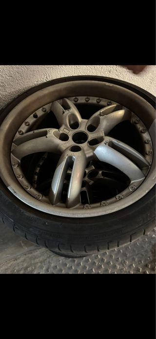 Llantas 17 con neumáticos