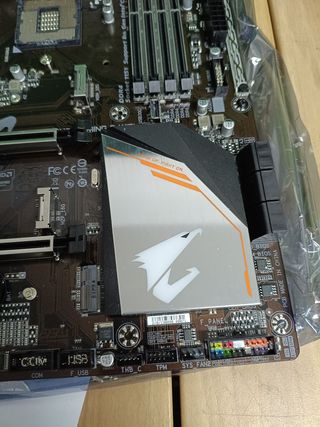 Placa Base Gigabyte H370 AORUS Gaming 3 WIFI