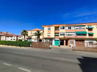 Local comercial en venta en Universidad en Ciudad Real