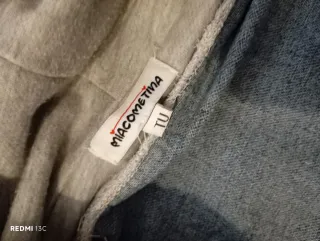 Giubbotto jeans  felpa grigia  cappuccio integrata