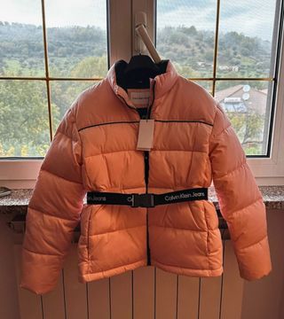 Piumino Calvin Klein donna rosa con cintura