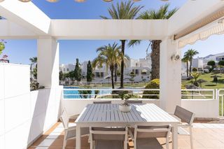 Piso en venta en Urb. El Palmeral en Mojácar