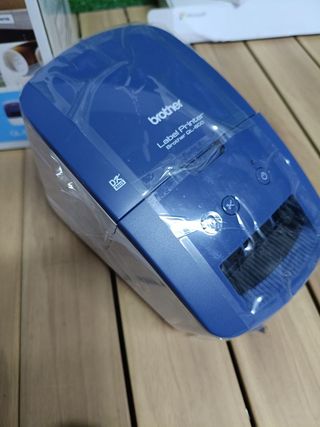 Brother QL600B.Impresora de Etiquetas Profesional con tecnología térmica Directa