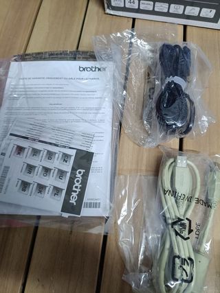 Brother QL600B.Impresora de Etiquetas Profesional con tecnología térmica Directa