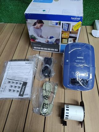 Brother QL600B.Impresora de Etiquetas Profesional con tecnología térmica Directa