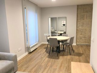 Piso en alquiler en Zona de Plaza de Barcelos en Pontevedra