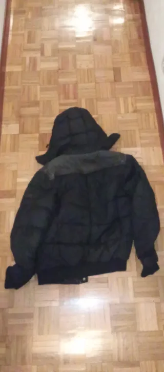 Abrigo cazadora Plumas capucha desmontable negra n