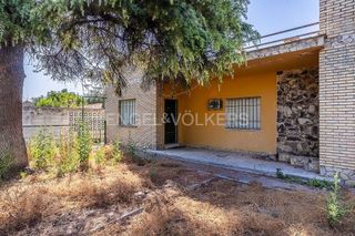 Chalet en venta en Valencina de la Concepción