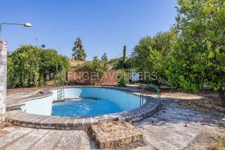 Chalet en venta en Valencina de la Concepción