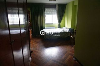 Piso en venta en Ensanche - Sar en Santiago de Compostela