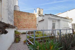 Edificio en venta en Linares