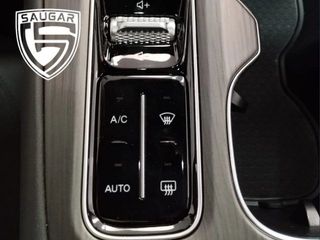 Ebro S800 1.6 TGDI Luxury 7 DCT