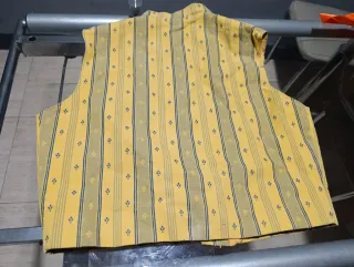 Traje fallero y chalecos