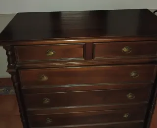 Cómoda de madera recibidor