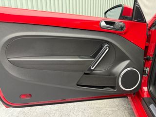 Volkswagen Beetle EDICION FENDER