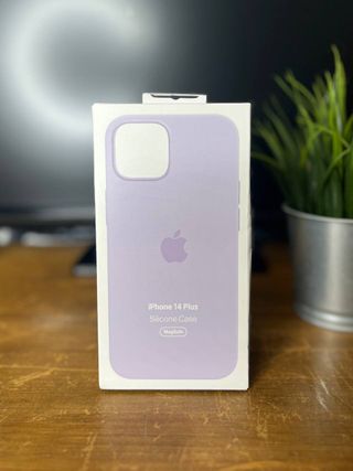 Custodia in silicone per iPhone 14 Plus Viola