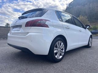 Peugeot 308 2021