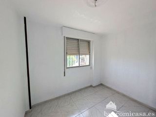 Piso en venta en Linares