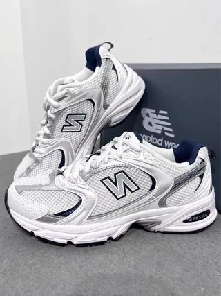 New Balance 530 Plata/Blanco Talla 37