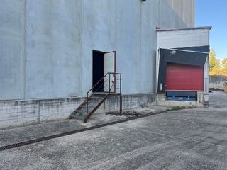 Nave industrial en alquiler en Canovelles