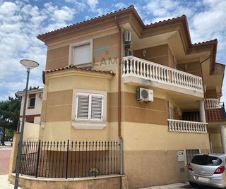 Casa adosada en venta en Navalmoral de la Mata
