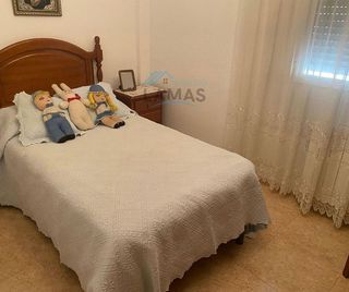 Casa adosada en venta en Navalmoral de la Mata