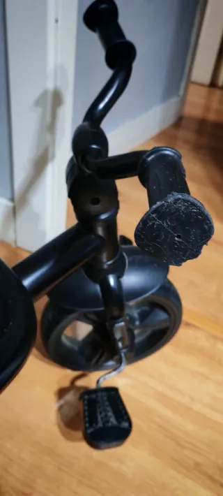 Triciclo infantil negro