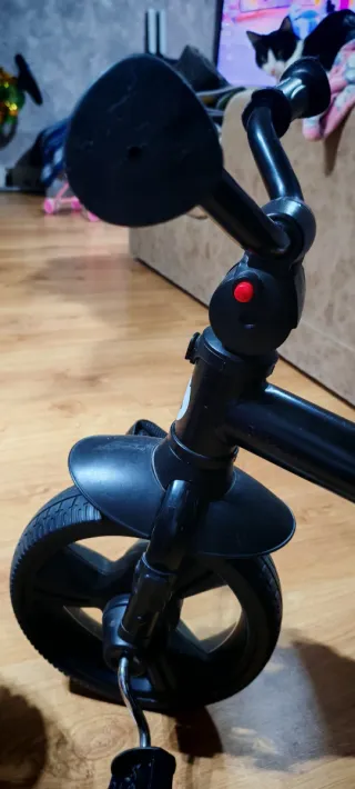 Triciclo infantil negro