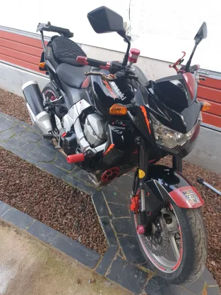 Kawasaki Z750 Negra itv hasta 2027 año 2007