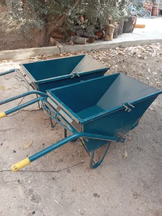 Carretillas de construcción nuevas sin estrenar