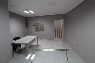 Local comercial en venta en Zona Concordia en Burjassot