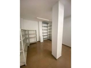 Local comercial en alquiler en Palau-solità i Plegamans