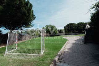 Casa adosada en alquiler en Ciutat Diagonal - La Miranda - La Mallola en Esplugues de Llobregat