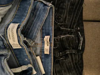 Lote 3 Vaqueros Stradivarius/Pull&Bear T-32