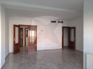 Piso en alquiler en Huerta Rosales - Valdepasillas en Badajoz