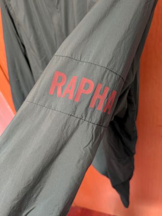 Chaqueta Rapha Pro Team Insulated en talla XXL
