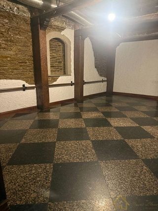 Local comercial en alquiler en Centro - Recinto Amurallado en Lugo