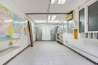 Local comercial en venta en Gavarra en Cornellà de Llobregat