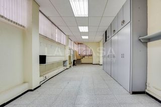 Local comercial en venta en Gavarra en Cornellà de Llobregat