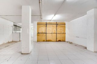 Local comercial en venta en Gavarra en Cornellà de Llobregat