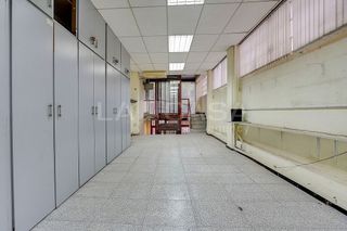 Local comercial en venta en Gavarra en Cornellà de Llobregat