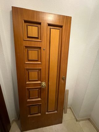 Puerta antigua de madera