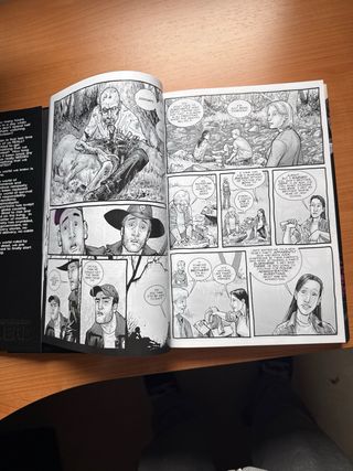 Walking Dead Omnibus Volume 1