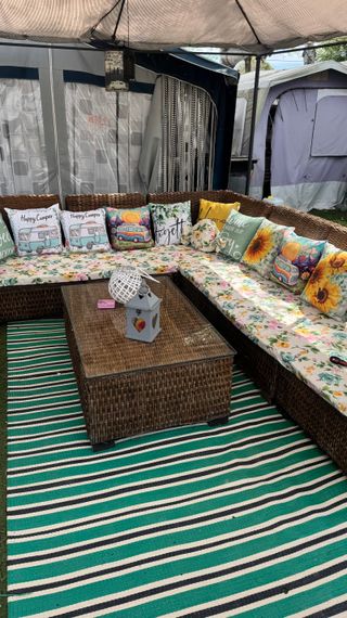 Caravana Ace 5 personas con documentación