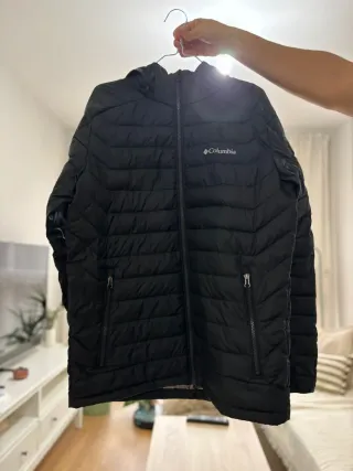 Chaqueta Columbia con capucha Negra
