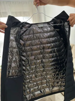 Chaqueta Columbia con capucha Negra